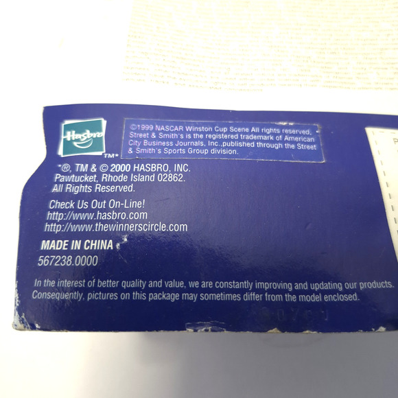 Vintage Winners Circle Dale Jarrett #88 1:64 Deluxe Collection 2000 - Picture 13 of 14